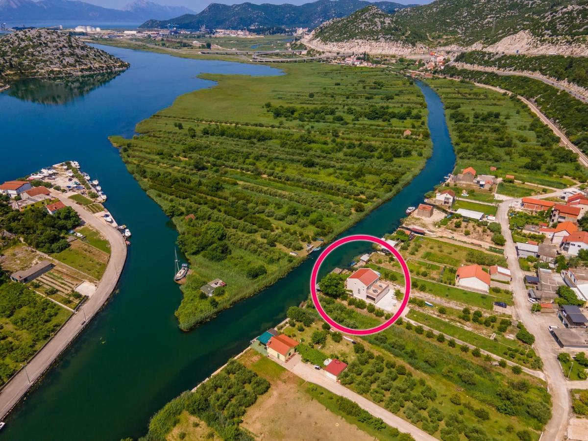 Apartmani Mostina Near River プロチェ エクステリア 写真