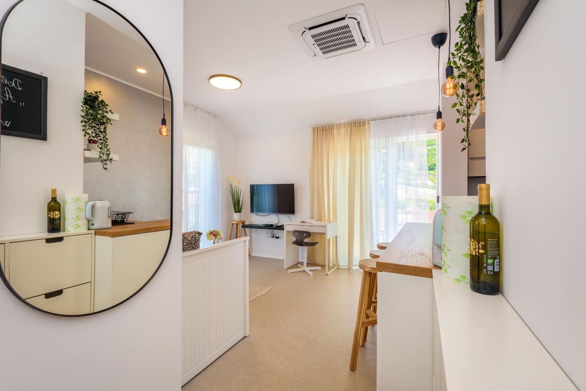 Apartmani Mostina Near River プロチェ エクステリア 写真